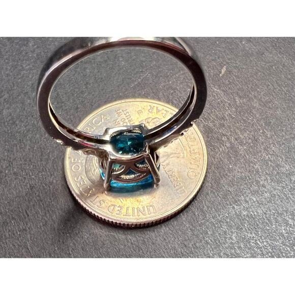Aqua blue CZ sterling silver ring size 8 - Picture 7 of 16